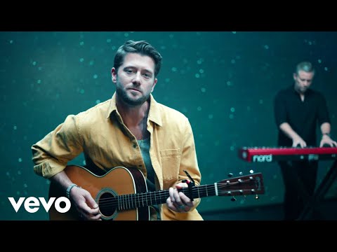 Adam Doleac - Girl in Love (Official Performance Video)