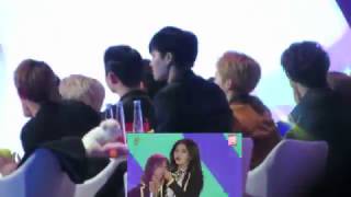 170114 EXO reaction to I.O.I Hold Up(잠깐만) + Very Very Very(너무 너무 너무) + Dream Girls @ GDA 2017