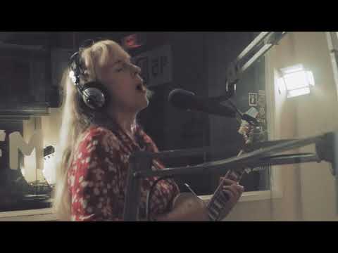 Live and Direct: Sandra Bell - Angel