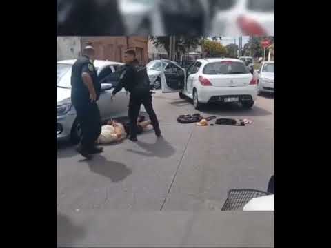 MORÓN: PERSECUCIÓN DE PELÍCULA, CHOQUE Y TRES DETENIDOS DE UNA BANDA DE  ENTRADERAS