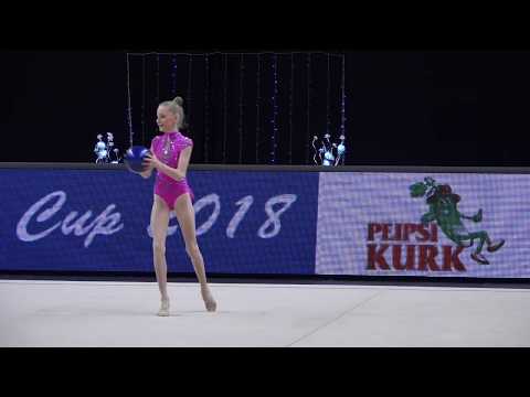 Ugne Madzajute 2008A ball - Christmas Cup 2018
