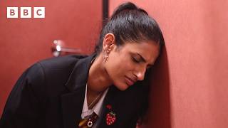 An STI Circulates Among Waterloo Road Students - BBC