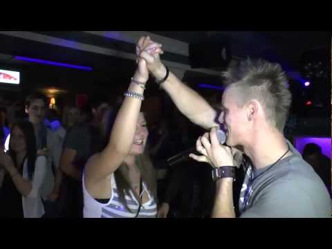 Win the car - die erste Runde, die erste Siegerin!