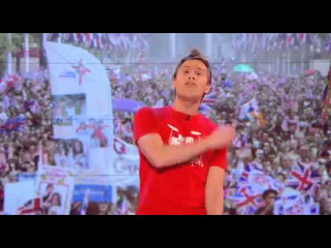 Russell Howard - Good News - Queen