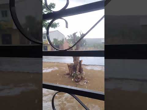 forte chuva em croatá cé. ..