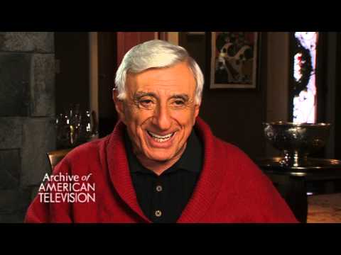 Jamie Farr on fans' reaction to "Klinger" on "M.A.S.H" - EMMYTVLEGENDS.ORG
