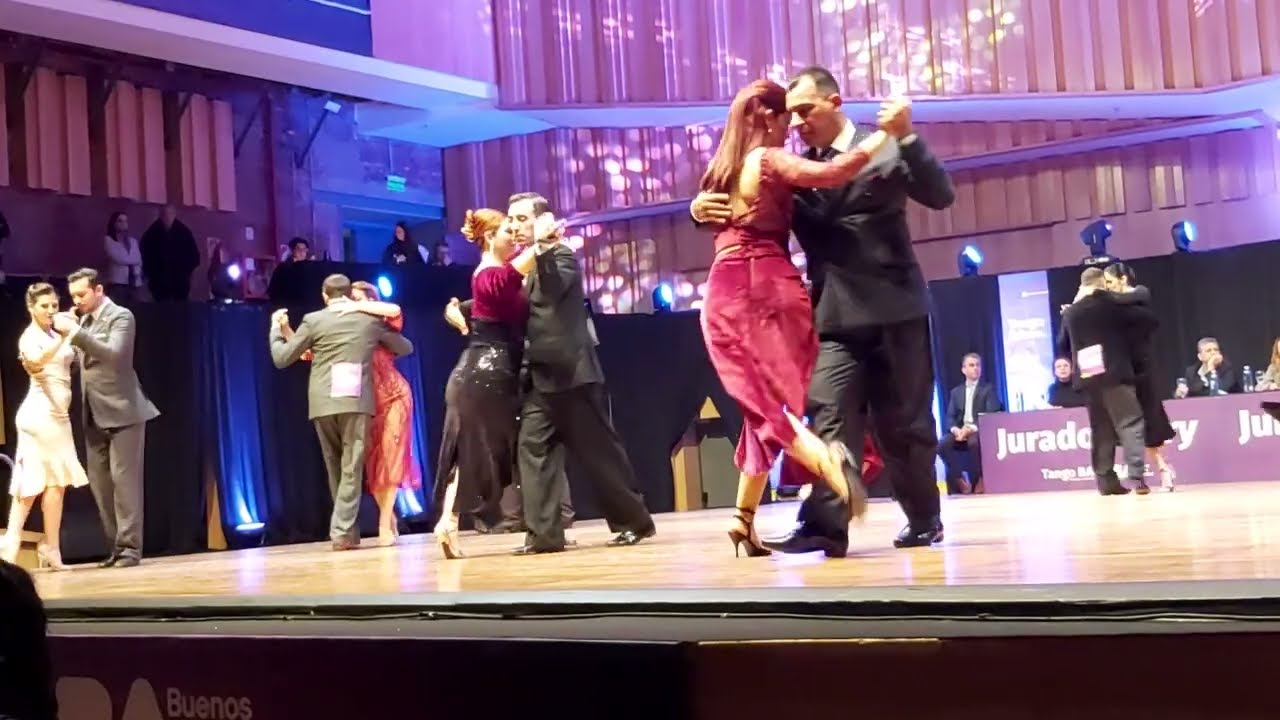 Día 2 clasificatorias  Mundial de Tango 2.024 Ronda 11 Tema 3 "Santa Milonguita" D'Arienzo/Echagüe