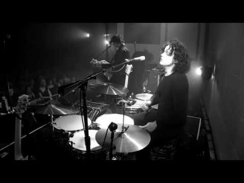The Dead Weather - Blue Blood Blues (Live from Third Man Records)