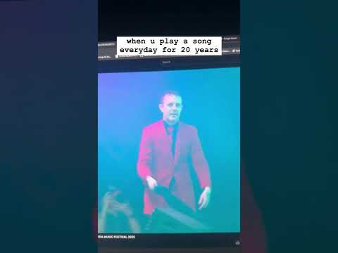 Deadmau5 😂🔥 #edm #bass #dance #music #festival #electronicmusic #rave #house #shorts #funny