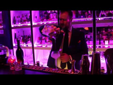 20160813 Alina Kalinina Moscow Malevich Lounge after movie