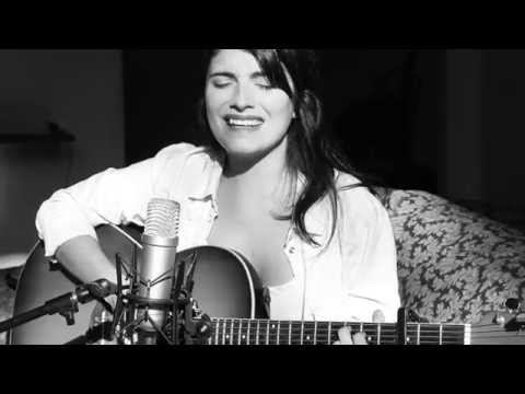 11 y 6 (Acoustic cover - Fito Paez) - Malena Di Bello