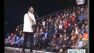 Download lagu Mudi Taylor - Stand Up Comedy 27 April 2013 mp3 Download lagu Mudi Taylor - Stand Up Comedy 27 April 2013 mp3