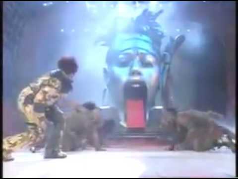 2001: Missy Elliott, Nelly Furtado, Ludacris & Trina - Get Your Freak On (Live @ MTV VMA)