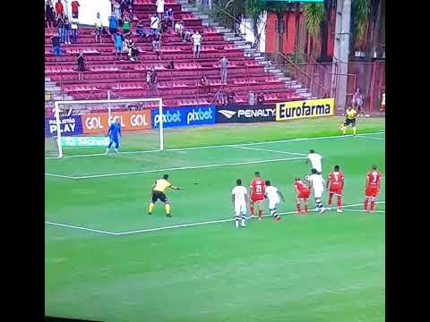 dê uma nota para essa cobrança de pênalti do Vinícius