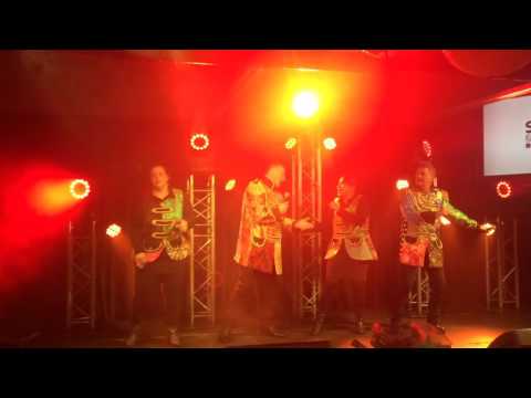 Deulkes met Gisteren, hüj en mörge