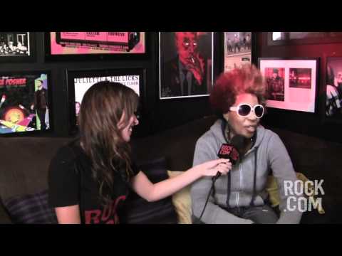 Macy Gray Talks Black Keys, Her First Time, Criticism & Her Academy by Martini Beerman & Rock.com