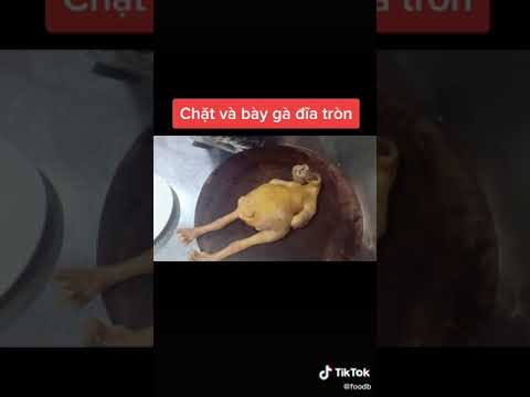 cách chặt gà cả con xếp đĩa tròn