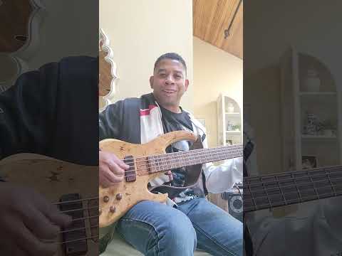 MXR Bass Synth pedal quick demo