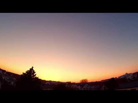 Sonnenuntergang und Sternenhimmel an der Ostsee in Kühlungsborn, Zeitraffer, Timelapse