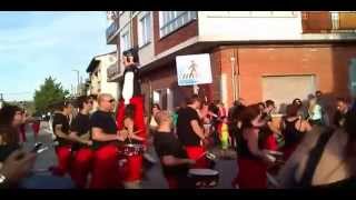 preview picture of video 'Hontoria del Pinar, Fiestas 2014 Batucada'
