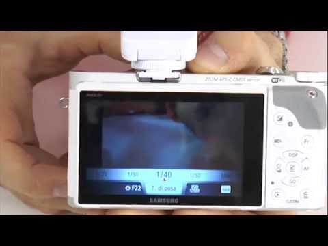 Fotocamera mirrorless SAMSUNG NX300