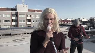 I drove all night - The Chickmonkies (official music video)