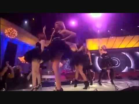 Girls Aloud - Something kinda ooooh (live with intro)