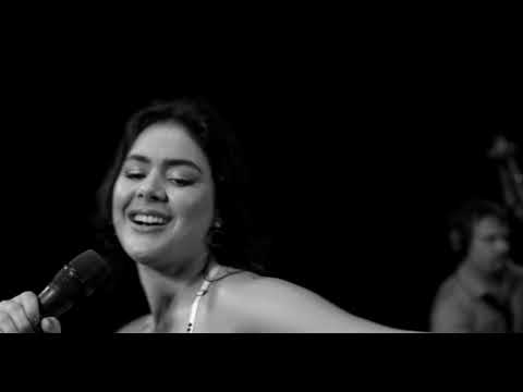 Camilla Faustino feat. Trio Guará - Lobo Bobo