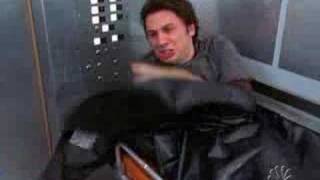 Scrubs - J.D. trying to escape in a bodybag