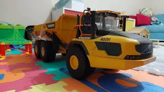 Bruder 2455 Volvo Dumper A60H