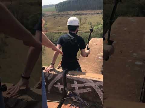 2020 eu fiz esse salto de rope jump na Ponte do Esqueleto em Limeira-SP. Hoje eu não faria mais!