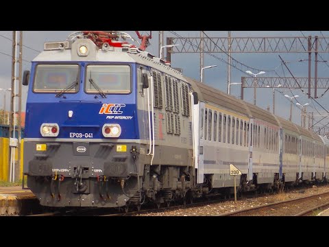 EP09-041 z IC 8306 Malczewski do Krakowa.
