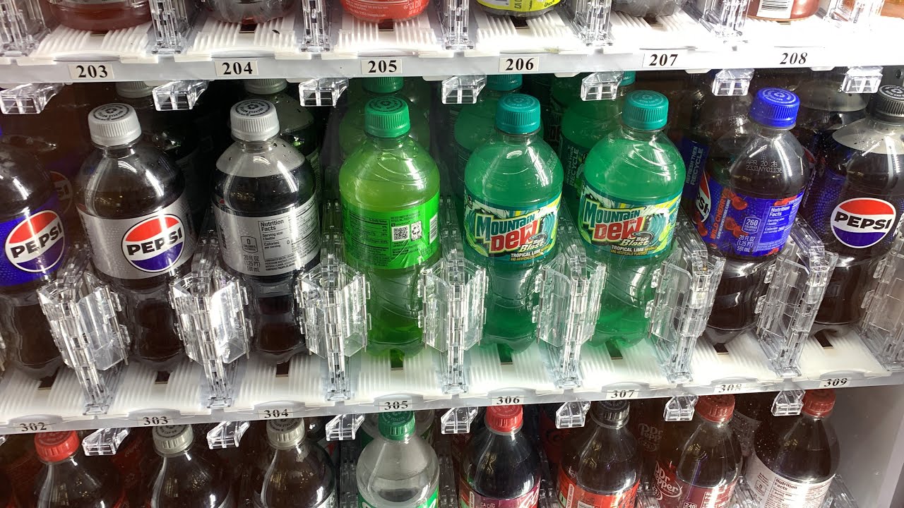 The V3 snack & Bevmax 4 touch screen vending machines at Cafeteria hall.