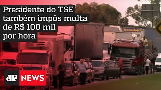 Moraes determina que PRF e PMs desobstruam todas as rodovias federais imediatamente