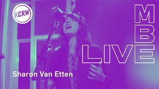 Sharon Van Etten performing "Seventeen" live on KCRW Sharon Van Etten performing "Seventeen" live on KCRW