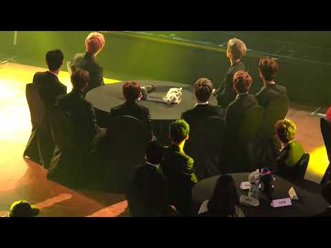 171115 AAA Wanna one reaction to jbj