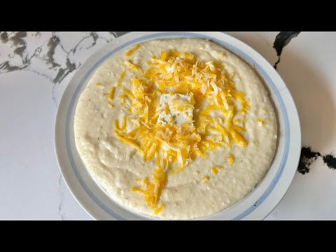 Southern Cheese Grits - Creamy Cheese Grits Recipe - Ellen’s Homemade Delights 🧀 🌽