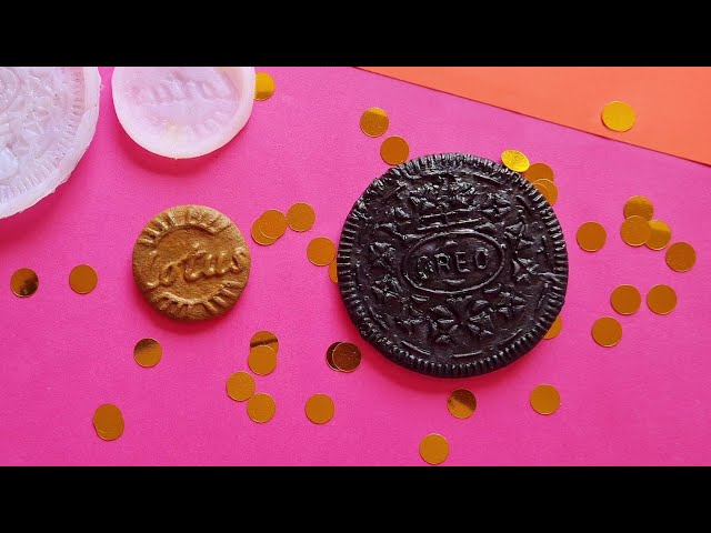Vídeo relacionado con ScrapCooking 2998 - Molde de silicona para brujo (15 formas, galletas y pasteles, apto para horno y congelador, diseño de brujería