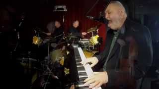 Bob Haddrell - Don't Get Around Much Anymore