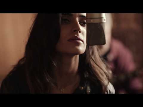 Della Du - Naked Now