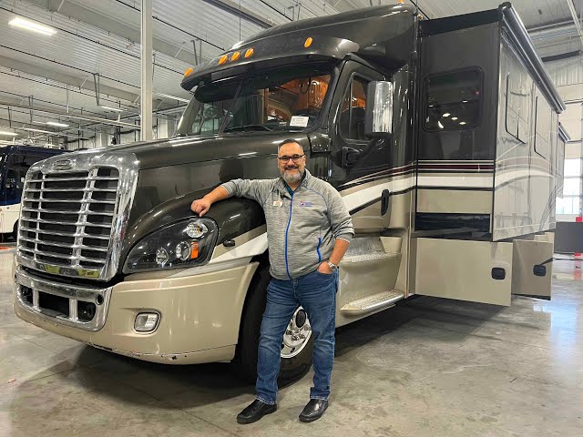 Preview image of Used 2015 Renegade Explorer XL 4232 RF (17U232381) youtube video