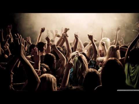 DmK ft. Juras - Pragną nas