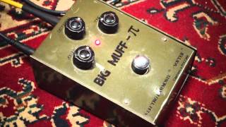 Video thumbnail for EHX Sovtek Green Big Muff Russian by Alex T