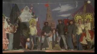 preview picture of video 'TEMBLEQUE.  El Puente -Alfredo Landa-Dvd-Rip.mpg'