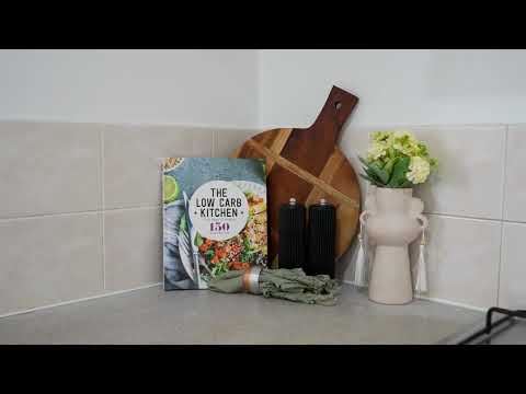 28 Ashcroft Crescent, Monash, ACT 2904, 3 Bedrooms, 2 Bathrooms, House
