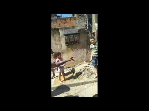 A MELHOR GUERRA DE SACOLÉ DE 2021 (RUA L VS RUA J) ☠️😂