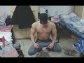 疫情在家练胸只会做俯卧撑?教你四套动作,在家也能练出强悍胸肌
