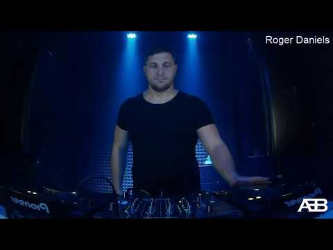 Roger Daniel - Shakig Music Show 13. 2017.12.13.