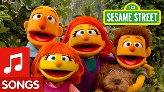 Sesame Street: I Love My Family Song with Julia&#39;s Family