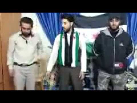 الأسلحة والوثائق التي وجدتها كتيبة أنصار السنة بعد اقتحام بيوت أحد الشبيحة في منطقة جنوب دمشق